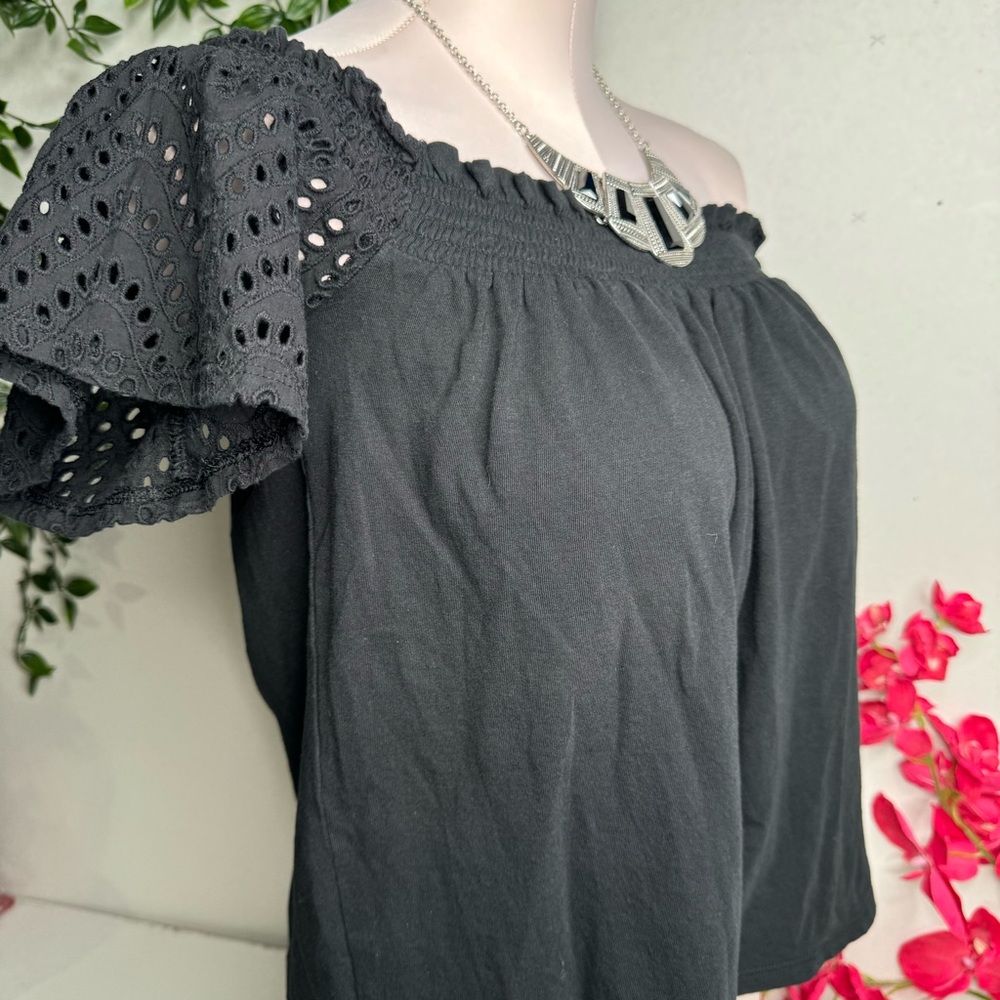 🖤 Express Top 🖤 - Picture 2 of 4
